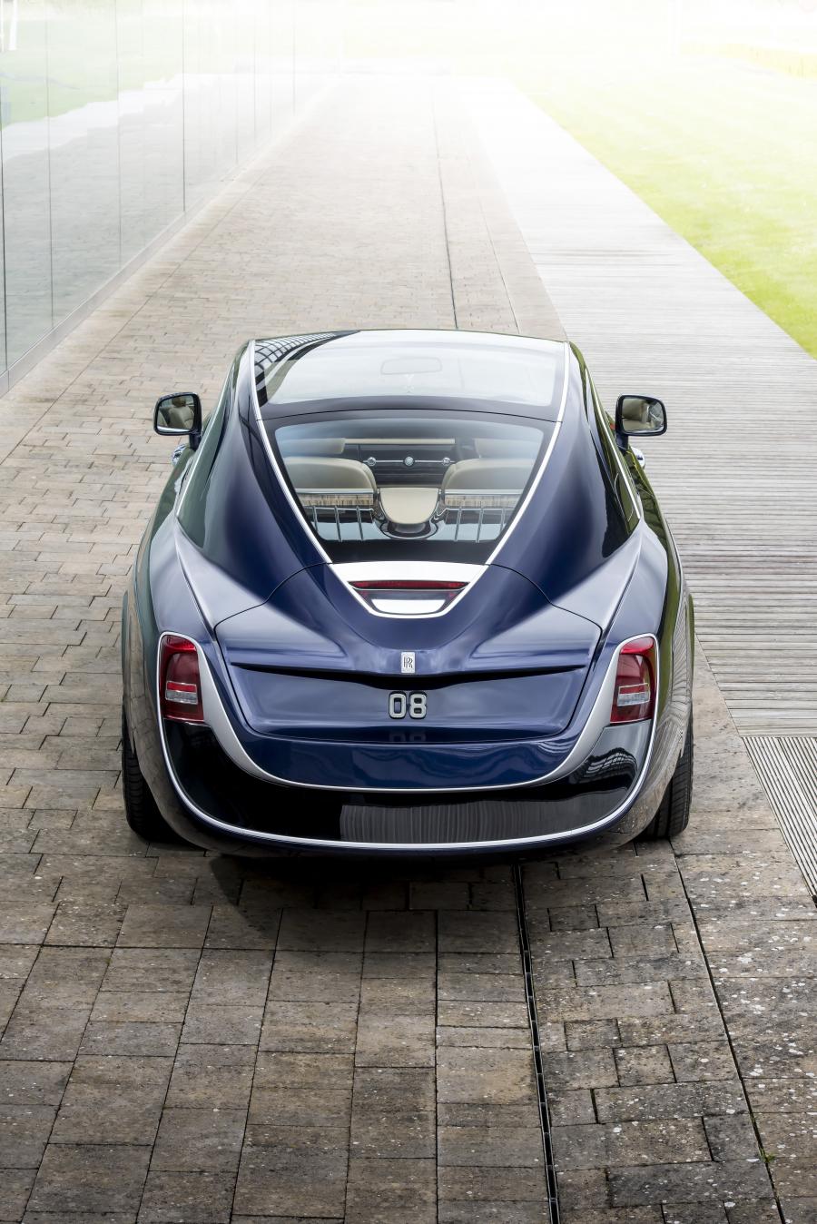  Rolls-Royce Sweptail 2017 года  (фото 17 из 21)